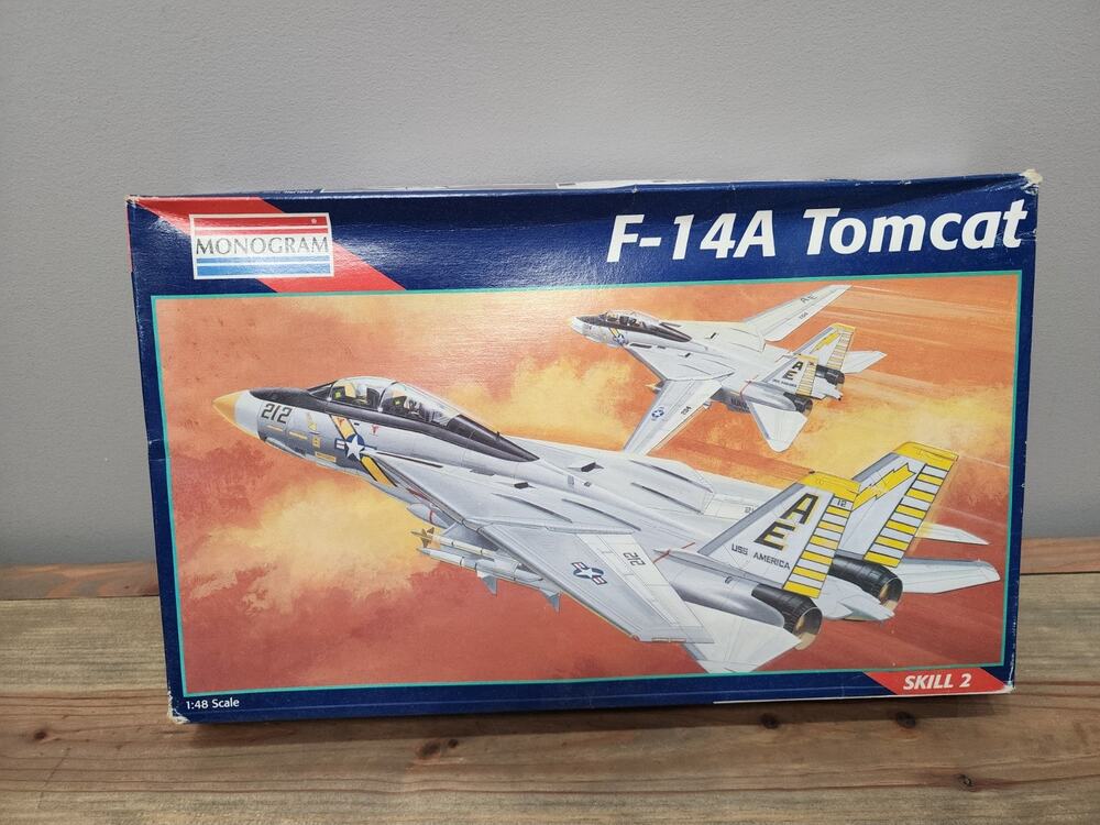 Monogram F-14A Tomcat 1/48 Scale Model Kit 5803 1995